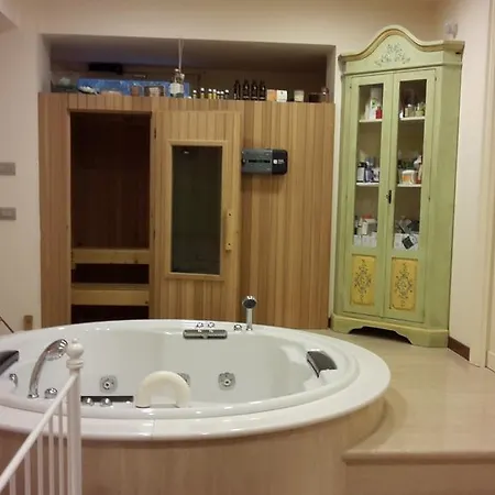 Vittoria House לינה וארוחת בוקר סיביטנובה אלטה
