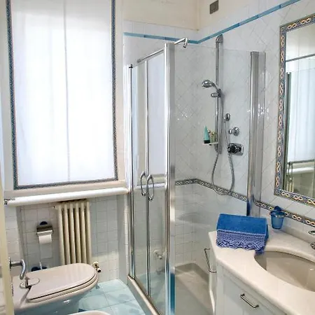 לינה וארוחת בוקר Vittoria House