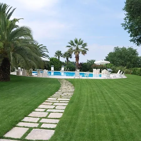 Vittoria House לינה וארוחת בוקר סיביטנובה אלטה